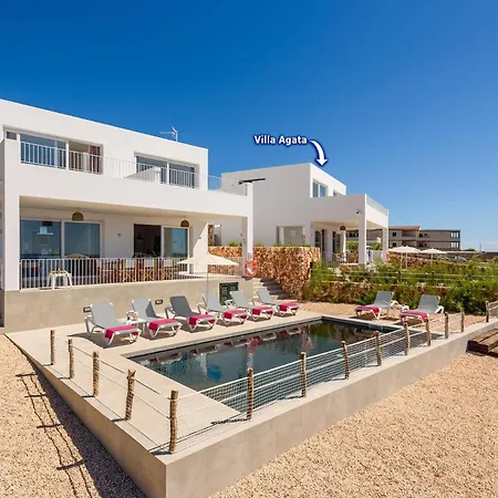 Βίλα Aguamarina By *